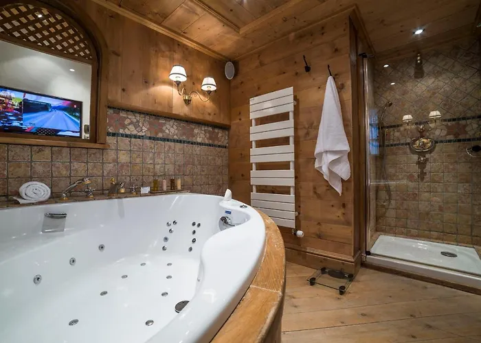 Duplex Raffine A 1850 Avec Cheminee Et Parking Prive - Fr-1-575-15 * Courchevel